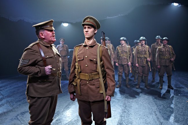 13 Photo of 2011 War Horse West End cast by Brinkhoff & Mögenburg (1).jpg